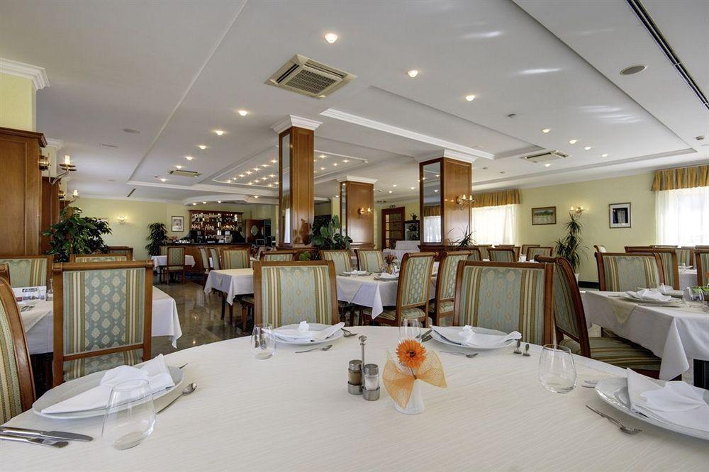 Laurentum Hotel 4*